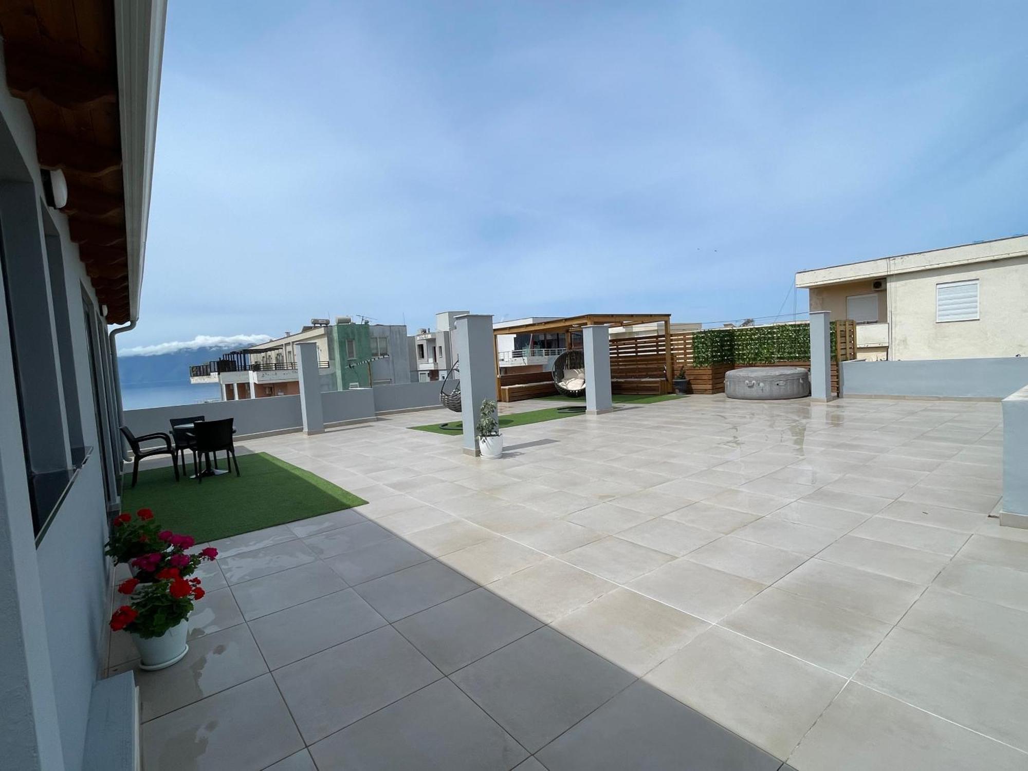 Luxury Rooftop Vlora エクステリア 写真