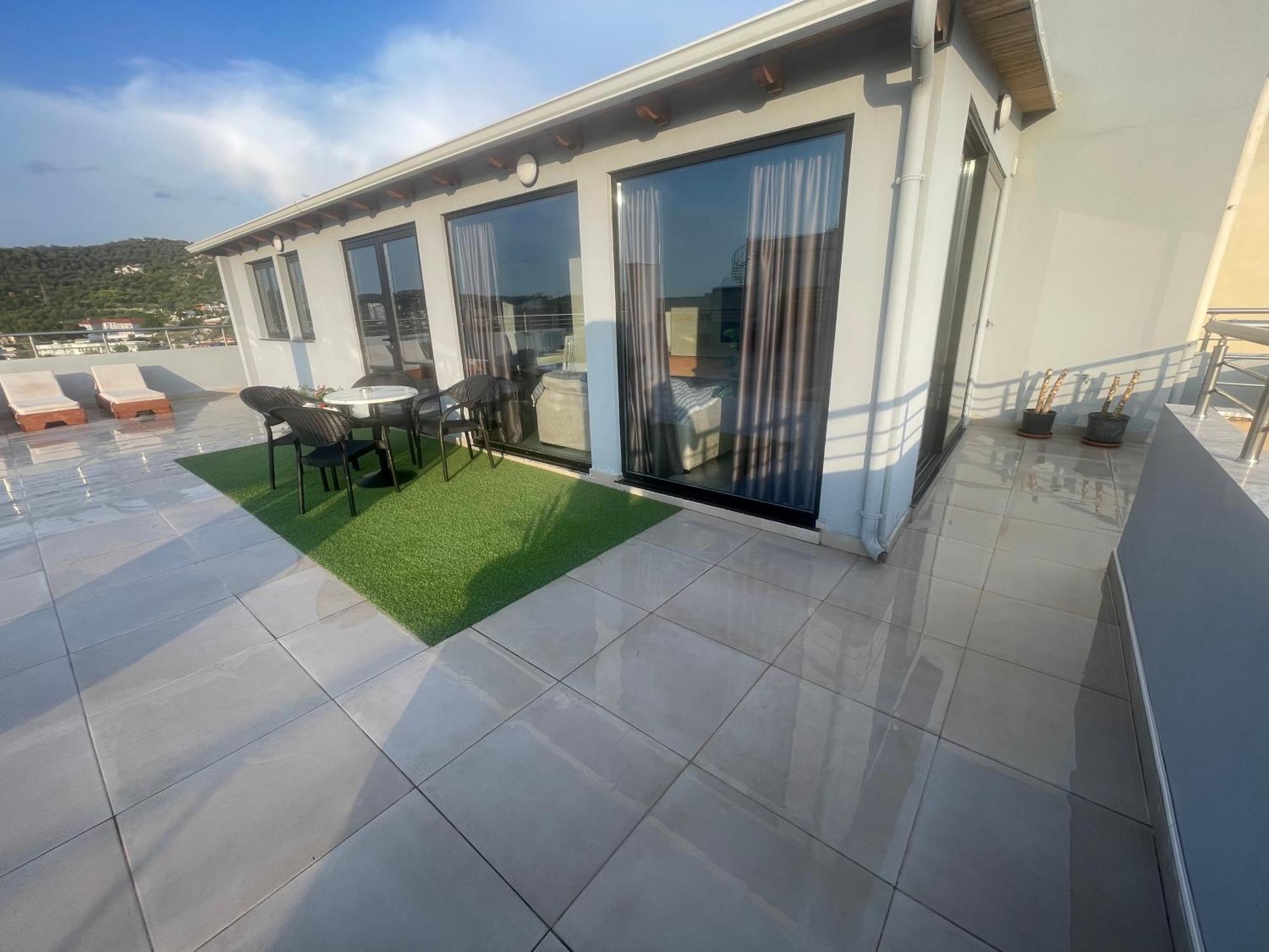 Luxury Rooftop Vlora エクステリア 写真