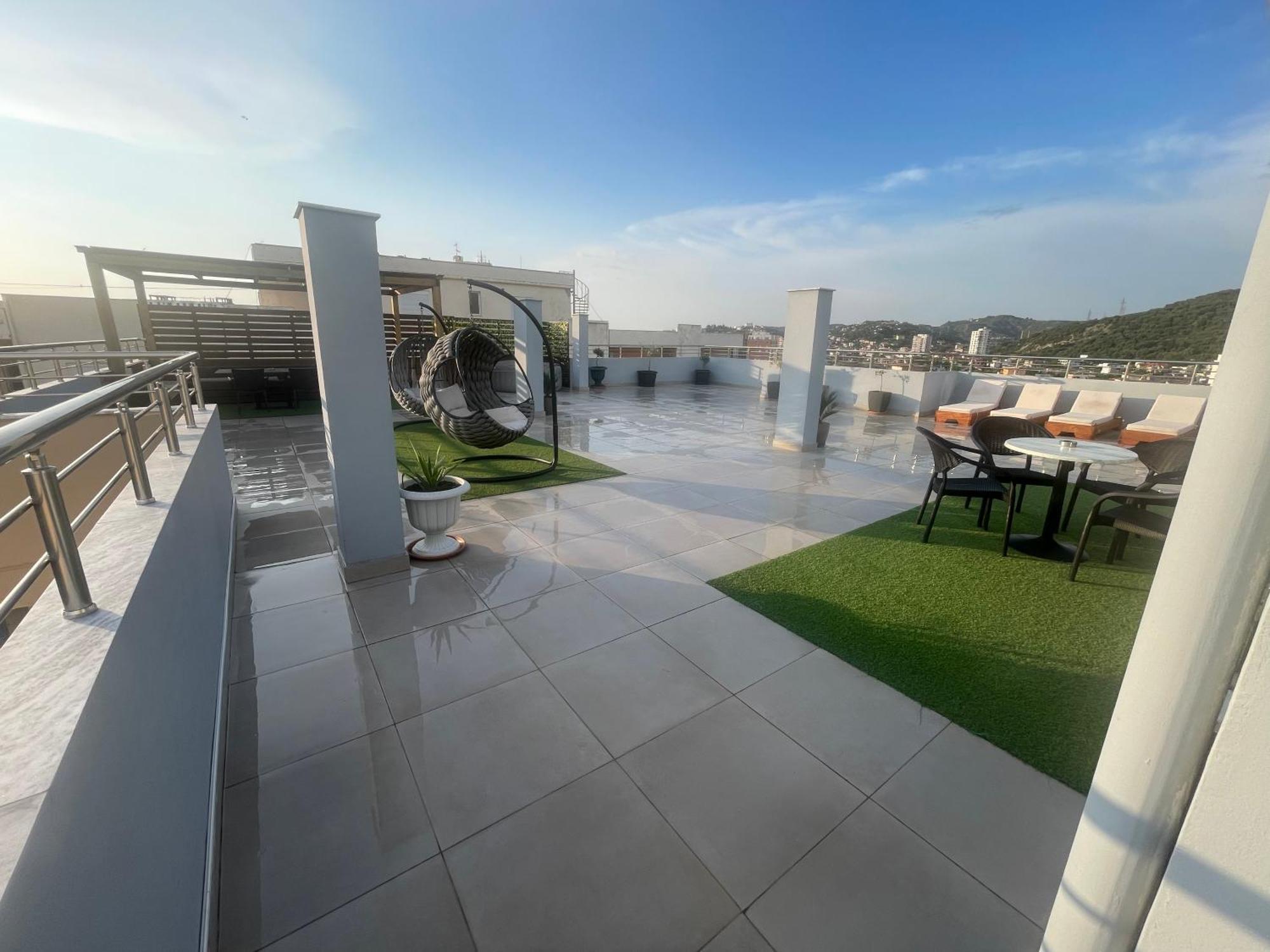 Luxury Rooftop Vlora エクステリア 写真